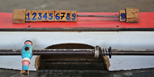 己的踢法 己的踢法